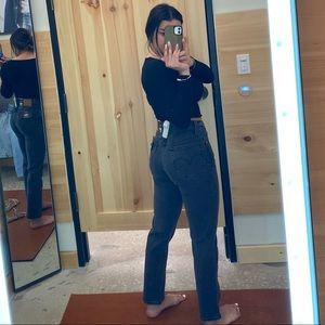 BLACK LEVI JEANS 501 CROP CABO FADE
SIZE 26 x 28